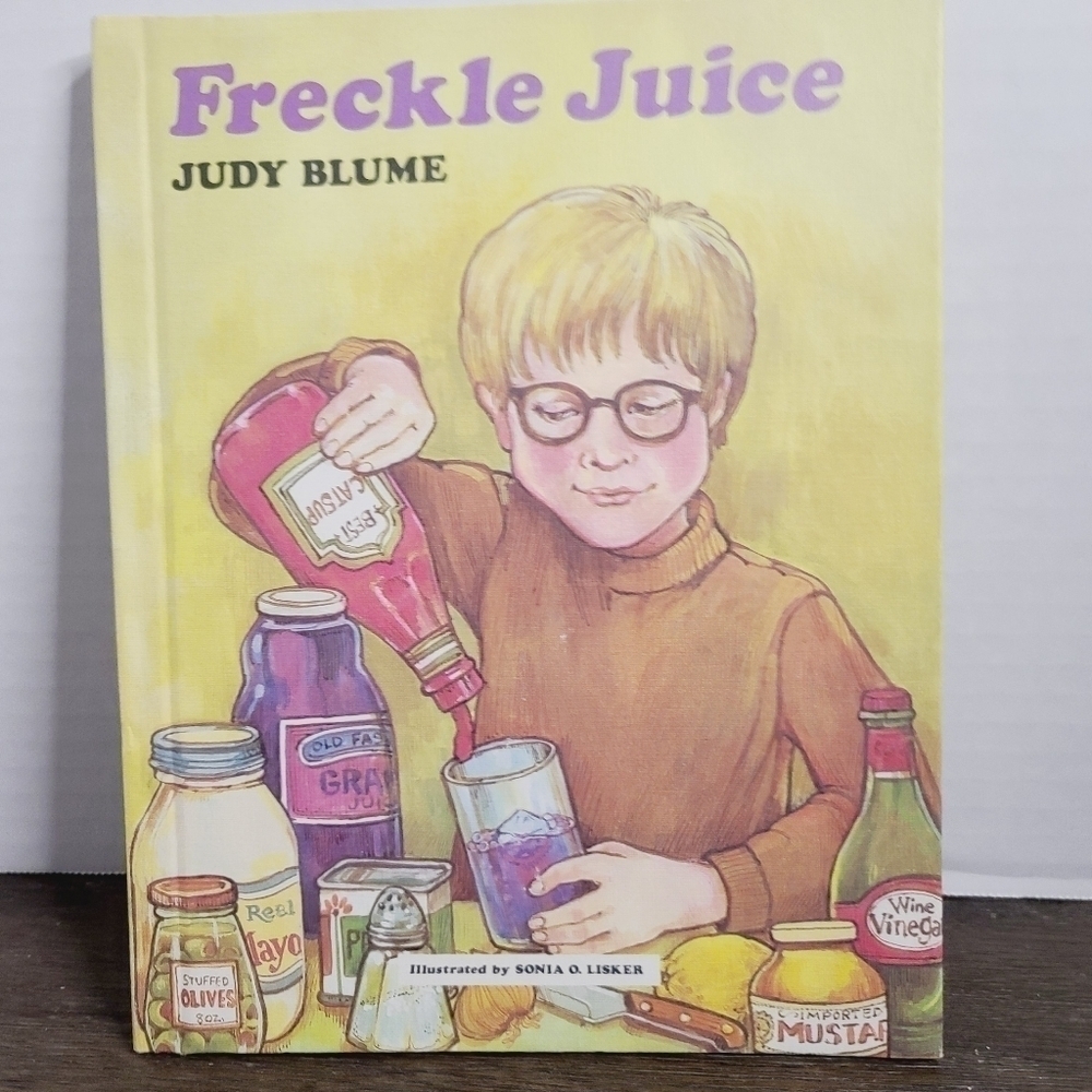 Vintage 1971 Freckle Juice by Judy Blume Illustrated Hard Cover Children's Book